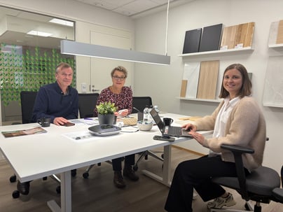 Taina ja Christer Grundström ja Kia Koivisto